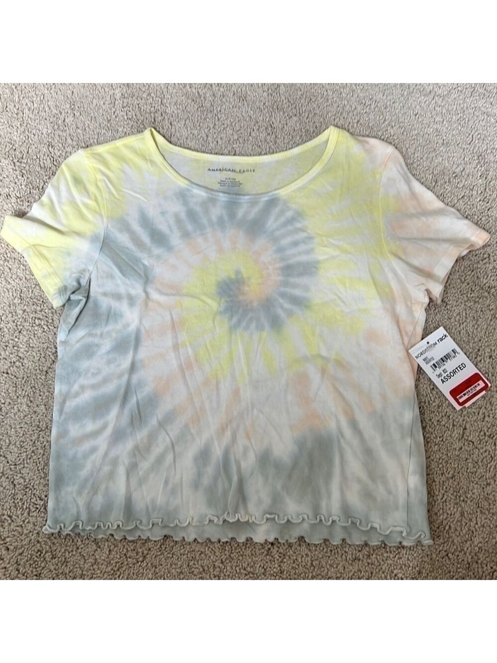 American Eagle women’s tie-dye crop T. Size S